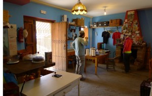 2011 camino spain leon to camino duro 696_Day4_Foncebadon_CafeInside