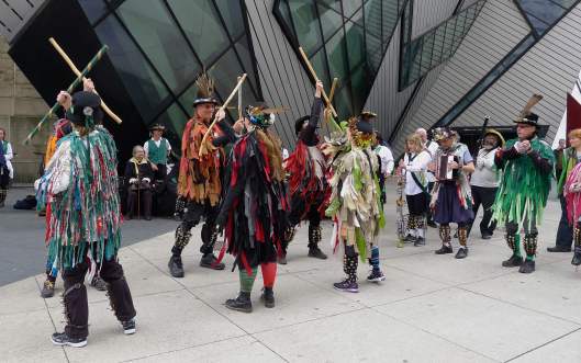 P1090807_MayDay_2012_MorrisDancers6_streamers